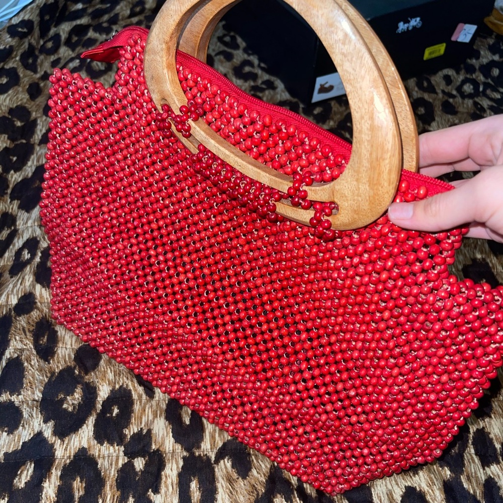 Red beaded purse 🍒 Y2K